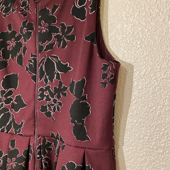 NWT Dress Barn Dress – Size 12P – With Pockets! - Picture 6 of 7